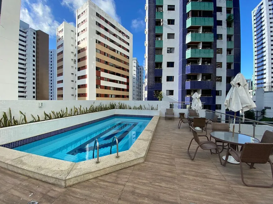 Foto 1 de Apartamento com 4 Quartos à venda, 150m² em Candeal, Salvador