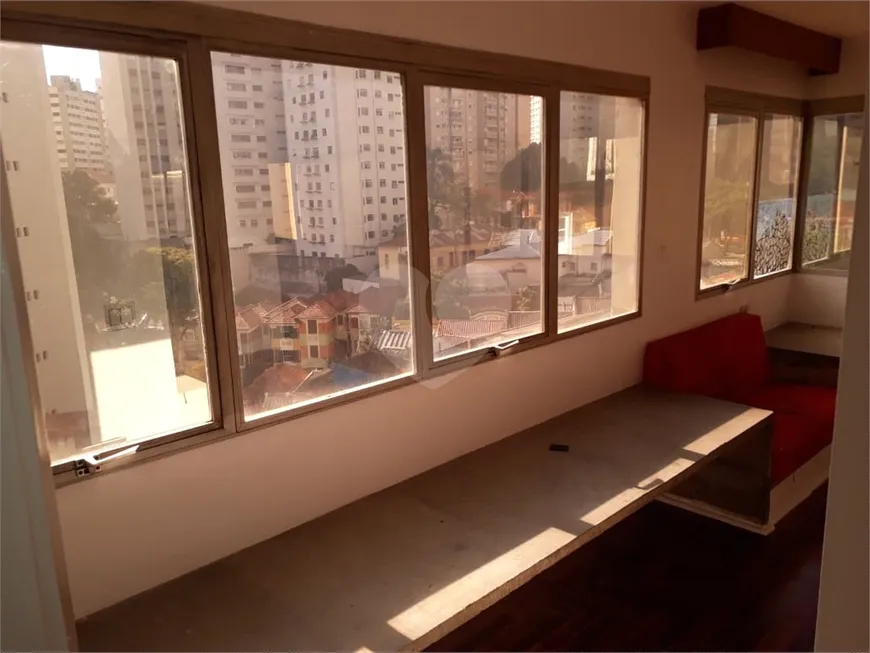 Foto 1 de Apartamento com 3 Quartos para alugar, 140m² em Bela Vista, São Paulo