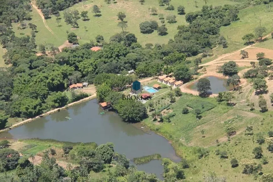 Foto 1 de Fazenda/Sítio com 3 Quartos à venda, 48000m² em Centro, Aragoiânia