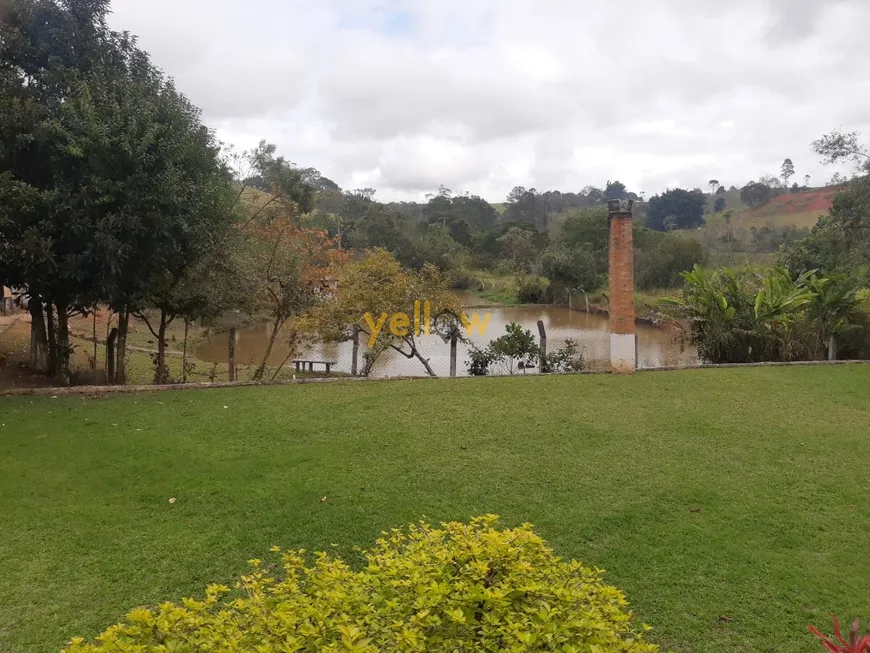 Foto 1 de Fazenda/Sítio com 5 Quartos à venda, 300m² em Chácaras Reunidas Canadá, Santa Isabel