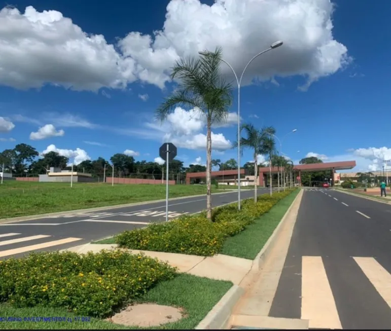 Foto 1 de Lote/Terreno à venda, 300m² em Residencial Marília, Senador Canedo