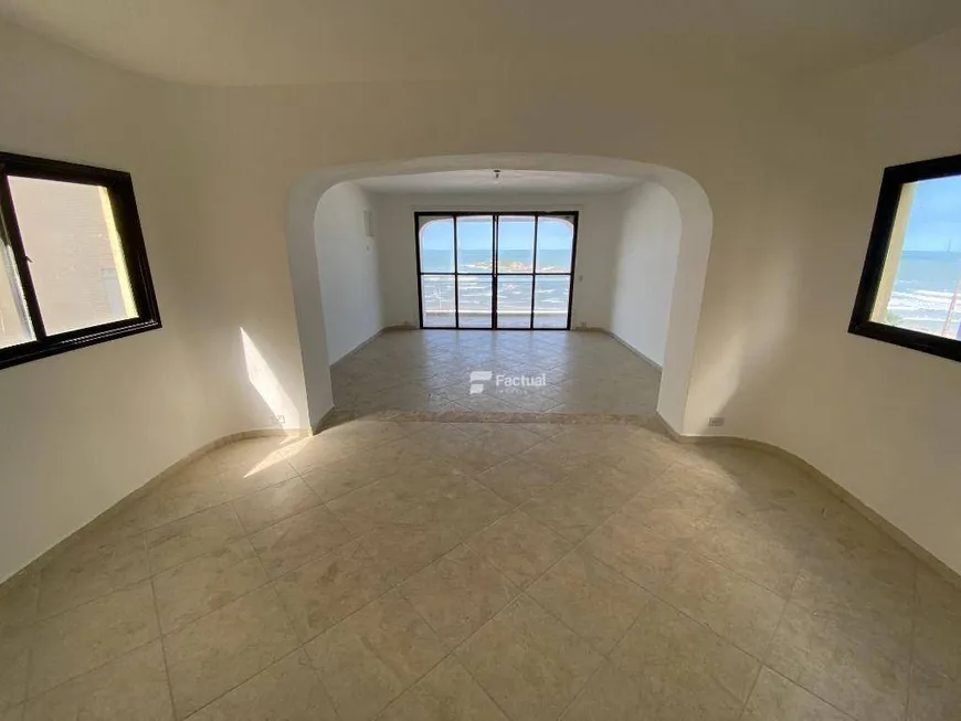 Foto 1 de Apartamento com 3 Quartos à venda, 210m² em Pitangueiras, Guarujá