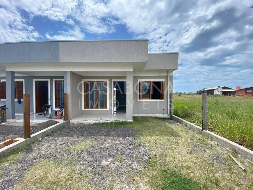 Foto 1 de Casa com 2 Quartos à venda, 55m² em Quatro Lagos, Arroio do Sal