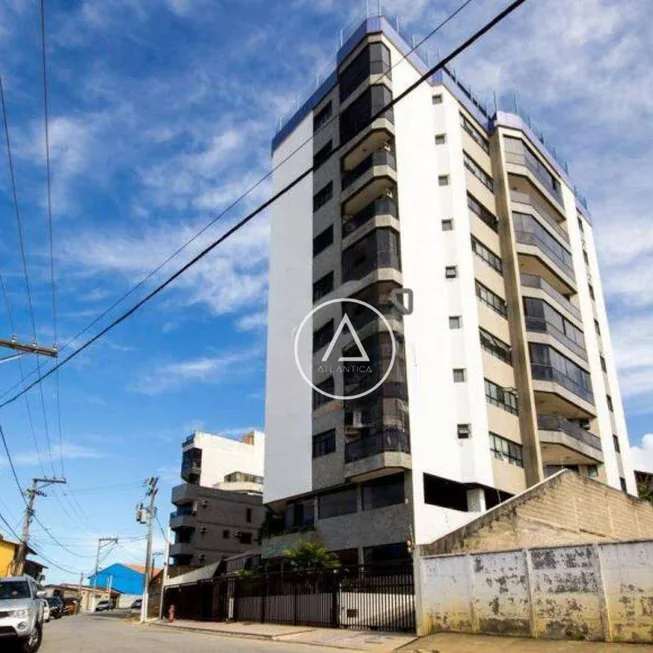 Foto 1 de Apartamento com 3 Quartos à venda, 150m² em Cajueiros, Macaé