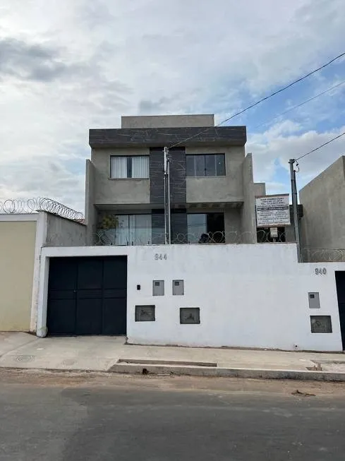 Foto 1 de Casa com 3 Quartos à venda, 145m² em Parque Xangri La, Contagem