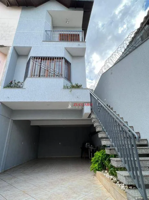Foto 1 de Sobrado com 3 Quartos à venda, 164m² em Vila Milton, Guarulhos