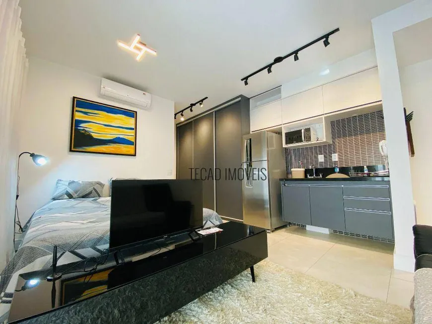 Foto 1 de Apartamento com 1 Quarto para alugar, 41m² em Cerqueira César, São Paulo