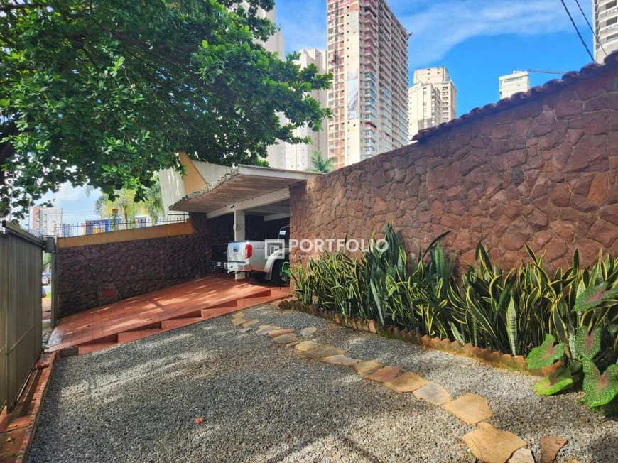 Foto 1 de Casa com 3 Quartos à venda, 315m² em Setor Marista, Goiânia