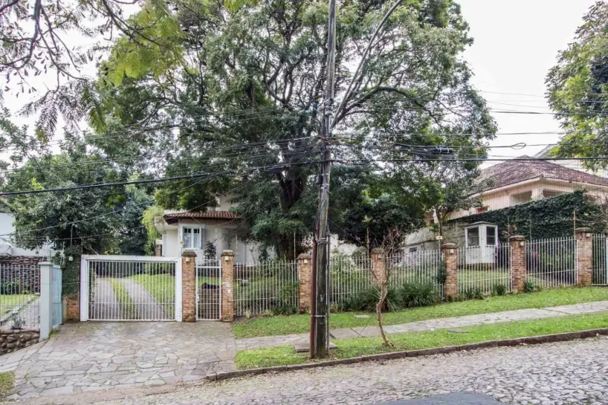 Foto 1 de Casa com 4 Quartos à venda, 490m² em Cristal, Porto Alegre