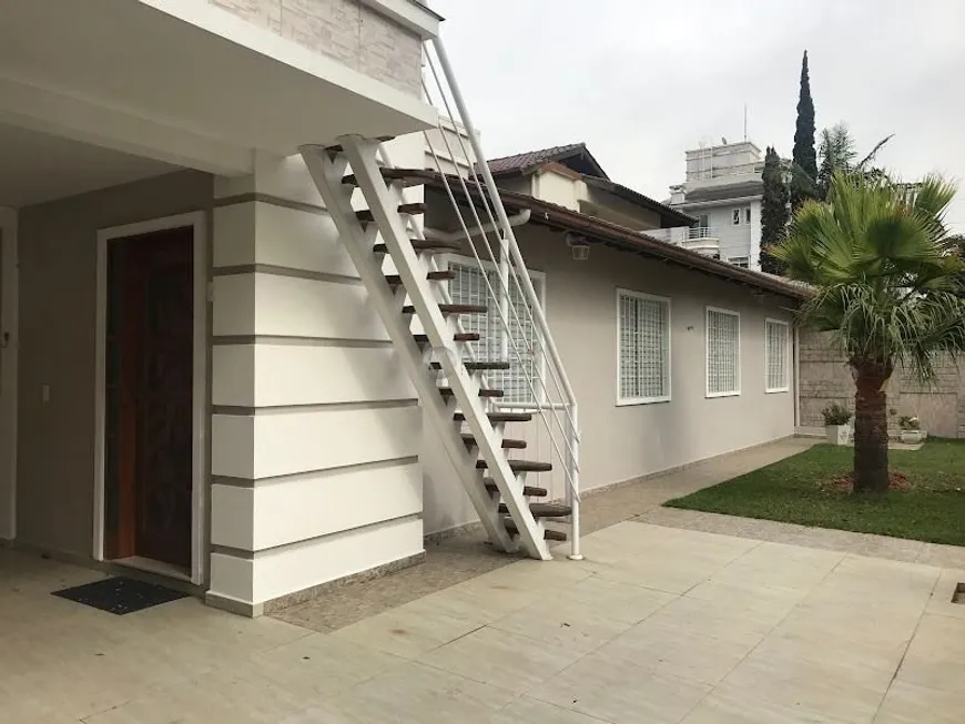 Foto 1 de Casa com 4 Quartos para alugar, 100m² em Canasvieiras, Florianópolis