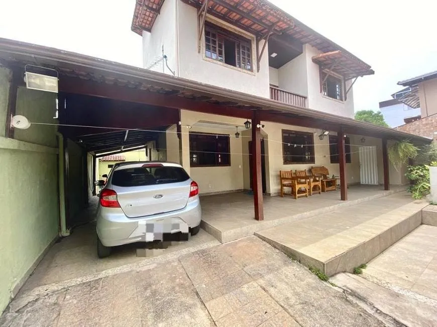 Foto 1 de Casa com 3 Quartos à venda, 417m² em Castelo, Belo Horizonte