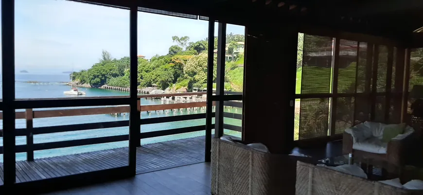 Foto 1 de Casa de Condomínio com 6 Quartos à venda, 984m² em Ponta Leste, Angra dos Reis