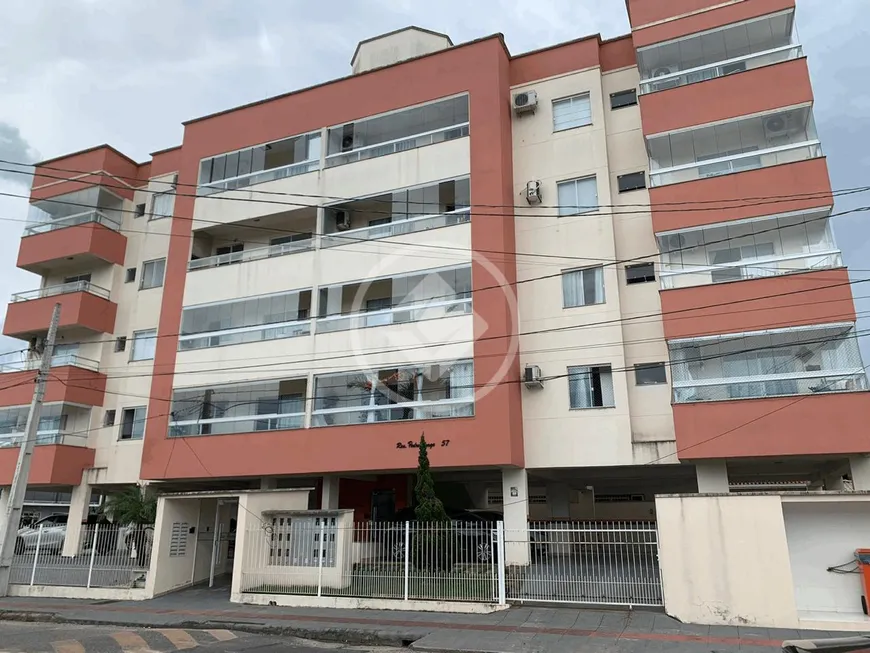 Foto 1 de Apartamento com 2 Quartos à venda, 55m² em Forquilhinhas, São José