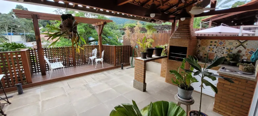 Foto 1 de Casa com 3 Quartos à venda, 189m² em Freguesia- Jacarepaguá, Rio de Janeiro
