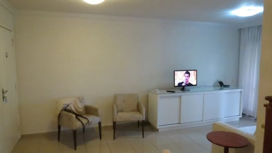 Foto 1 de Apartamento com 2 Quartos à venda, 65m² em Itaim Bibi, São Paulo