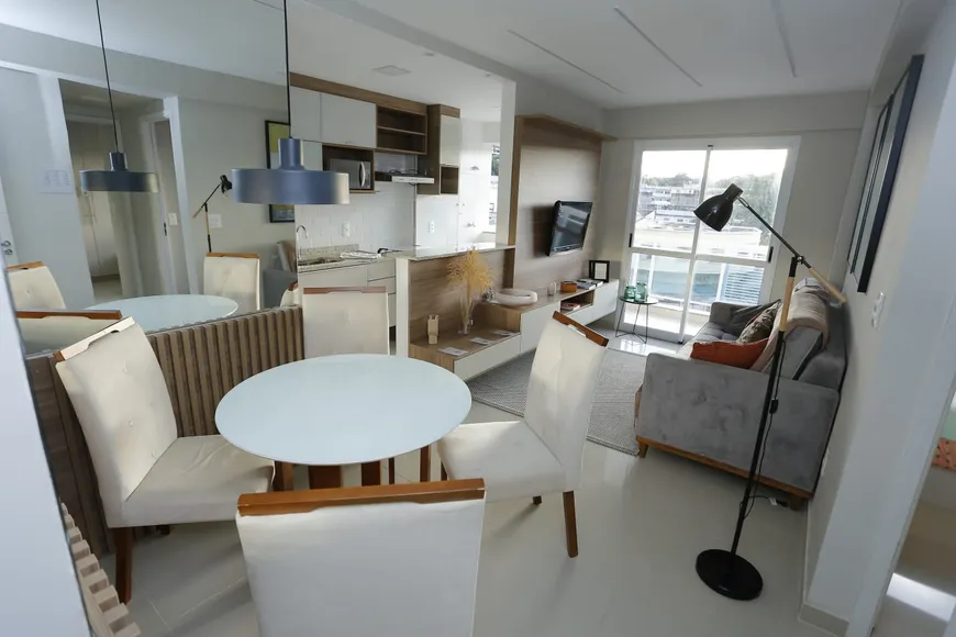 Foto 1 de Apartamento com 2 Quartos à venda, 57m² em Cordovil, Rio de Janeiro