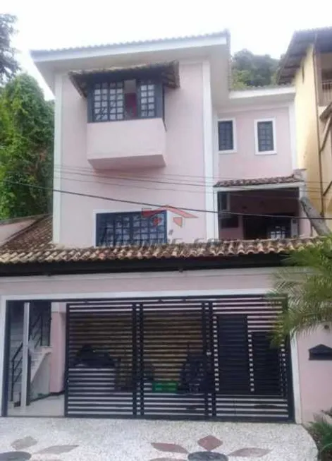 Foto 1 de Casa de Condomínio com 3 Quartos à venda, 310m² em Taquara, Rio de Janeiro