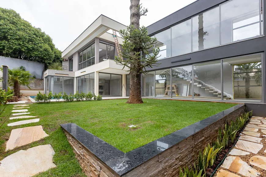 Foto 1 de Casa de Condomínio com 4 Quartos à venda, 531m² em São Braz, Curitiba