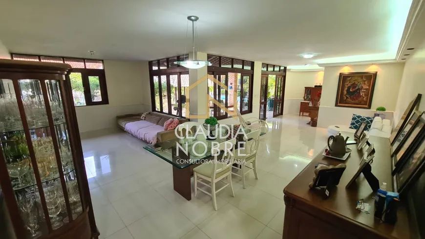 Foto 1 de Casa de Condomínio com 4 Quartos à venda, 406m² em Jardim Petrópolis, Maceió