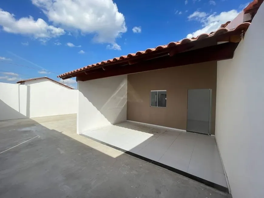 Foto 1 de Casa com 2 Quartos à venda, 140m² em Tomba, Feira de Santana