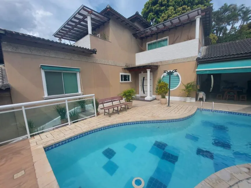 Foto 1 de Casa de Condomínio com 6 Quartos à venda, 383m² em Maria Paula, Niterói
