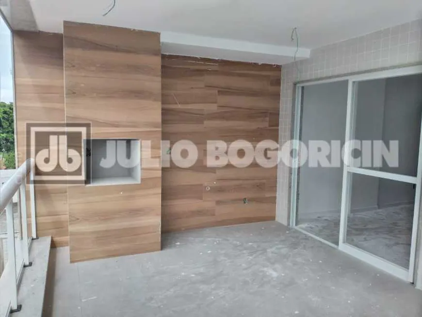 Foto 1 de Apartamento com 3 Quartos à venda, 105m² em Recreio Dos Bandeirantes, Rio de Janeiro