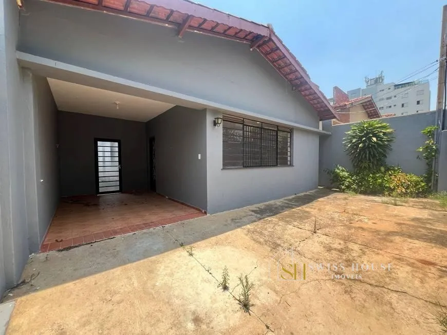 Foto 1 de Casa com 3 Quartos para alugar, 130m² em Vila Marieta, Campinas