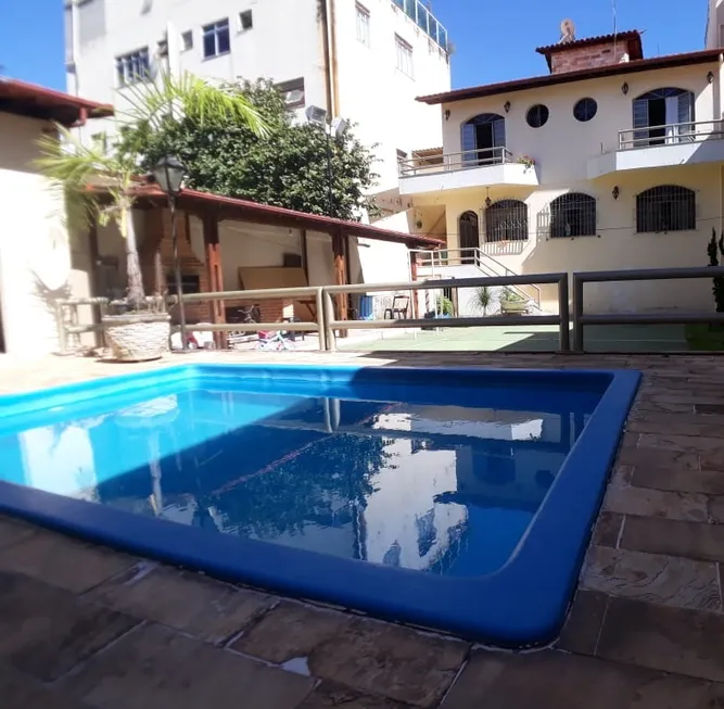 Foto 1 de Casa com 3 Quartos à venda, 184m² em Alto dos Caiçaras, Belo Horizonte