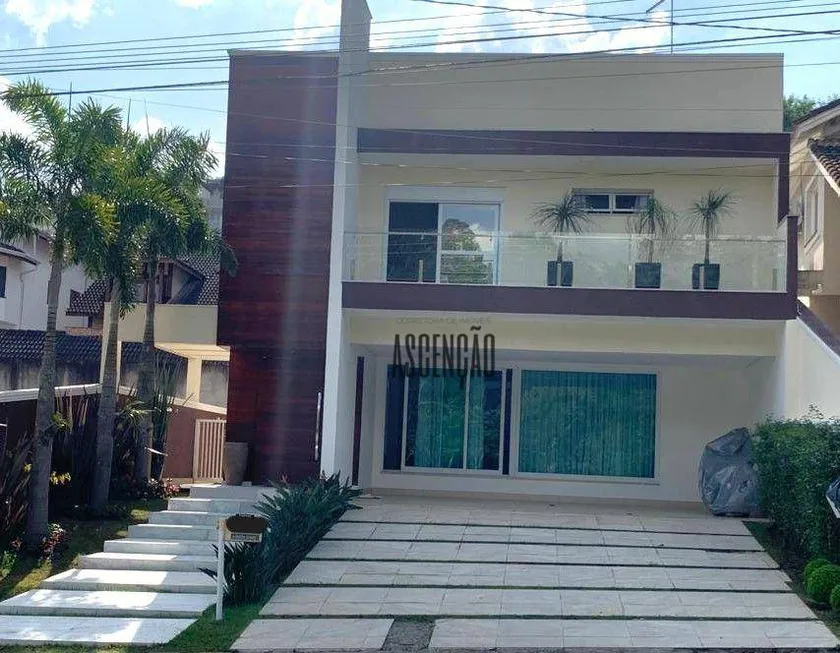 Foto 1 de Casa com 3 Quartos à venda, 300m² em Arujá 5, Arujá