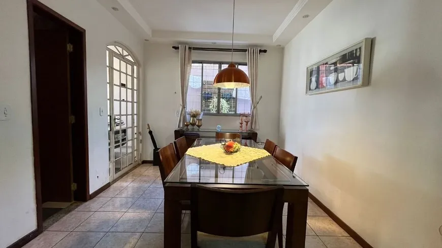 Foto 1 de Casa com 4 Quartos à venda, 350m² em Candangolândia, Brasília