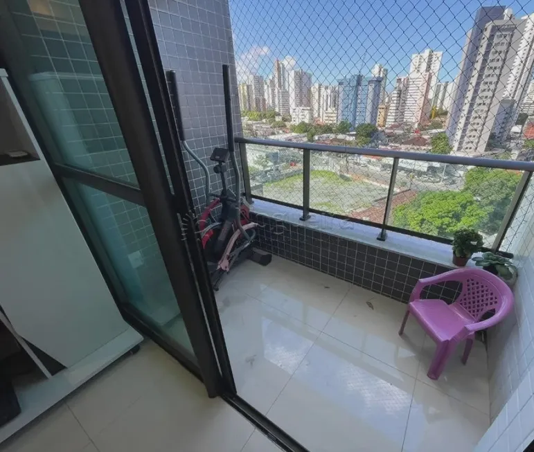 Foto 1 de Apartamento com 3 Quartos à venda, 87m² em Madalena, Recife