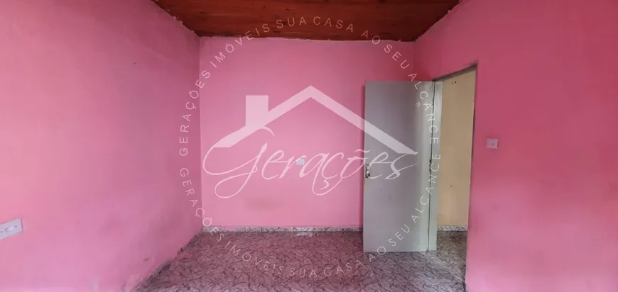 Foto 1 de Casa com 1 Quarto para alugar, 50m² em Baronesa, Osasco