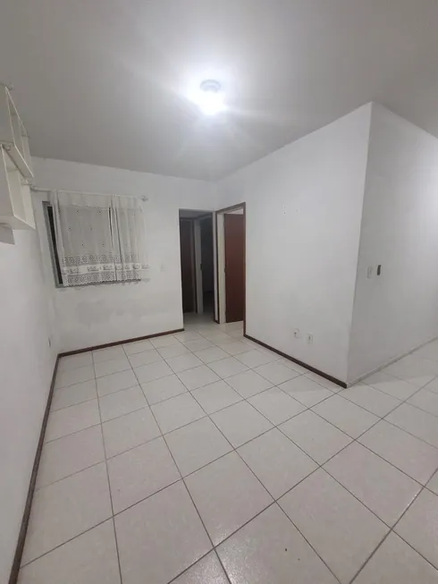 Foto 1 de Apartamento com 2 Quartos à venda, 45m² em Aririu, Palhoça