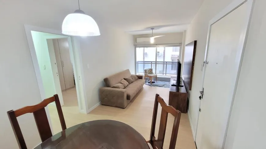 Foto 1 de Apartamento com 2 Quartos à venda, 66m² em Centro, Balneário Camboriú