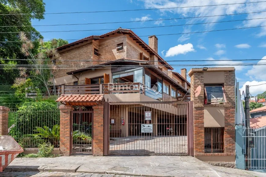 Foto 1 de Casa de Condomínio com 3 Quartos à venda, 200m² em Jardim Isabel, Porto Alegre