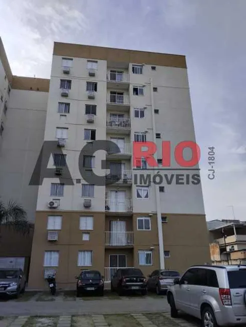 Foto 1 de Apartamento com 2 Quartos à venda, 52m² em Taquara, Rio de Janeiro