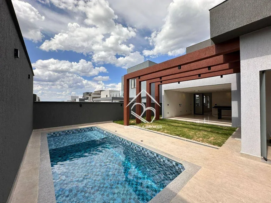 Foto 1 de Casa de Condomínio com 3 Quartos à venda, 217m² em Gran Park, Vespasiano