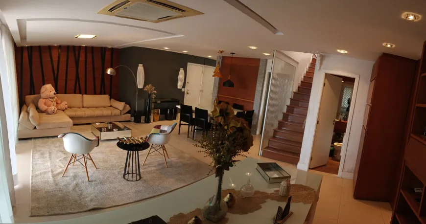 Foto 1 de Apartamento com 4 Quartos para alugar, 361m² em Barra da Tijuca, Rio de Janeiro