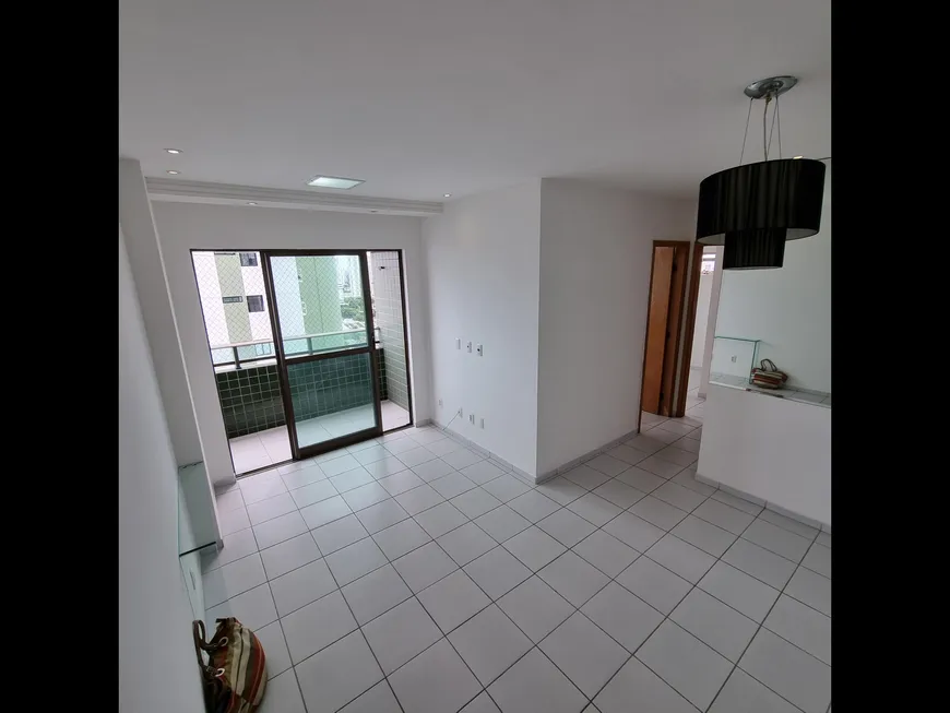 Foto 1 de Apartamento com 2 Quartos à venda, 52m² em Torre, Recife