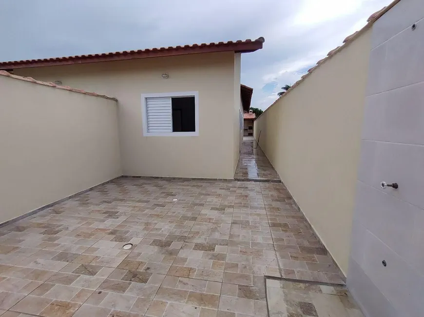 Foto 1 de Casa com 2 Quartos à venda, 65m² em São Fernando, Itanhaém