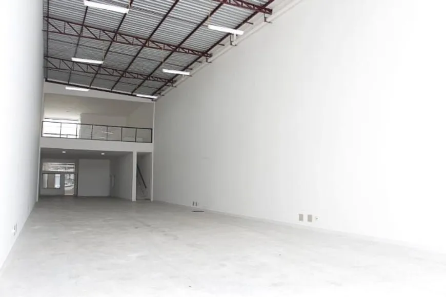 Foto 1 de Galpão/Depósito/Armazém para alugar, 400m² em Vila Gomes Cardim, São Paulo