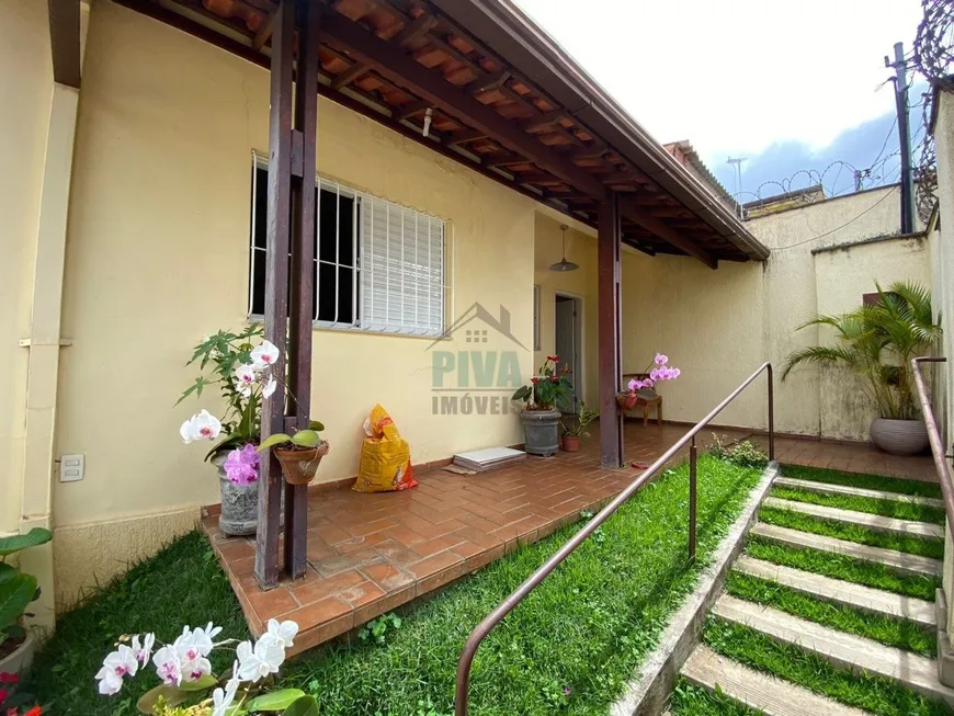 Foto 1 de Casa com 3 Quartos à venda, 184m² em Caiçaras, Belo Horizonte