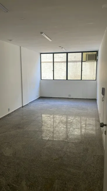 Foto 1 de Sala Comercial à venda, 30m² em Barra da Tijuca, Rio de Janeiro