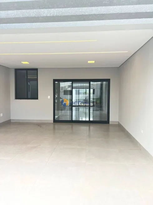 Foto 1 de Casa com 3 Quartos à venda, 140m² em Jardim Espanha, Maringá