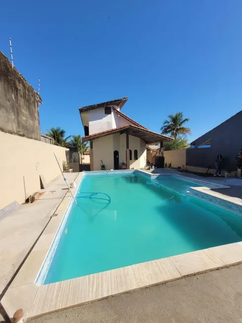 Foto 1 de Sobrado com 2 Quartos à venda, 120m² em Gaivota Praia, Itanhaém