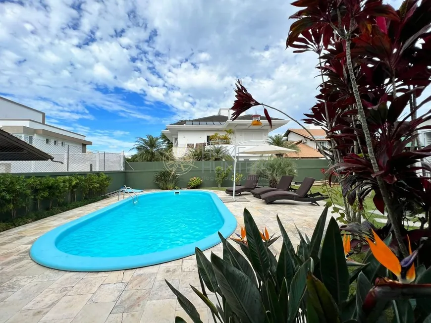 Foto 1 de Casa com 5 Quartos para alugar, 221m² em Jurerê Internacional, Florianópolis