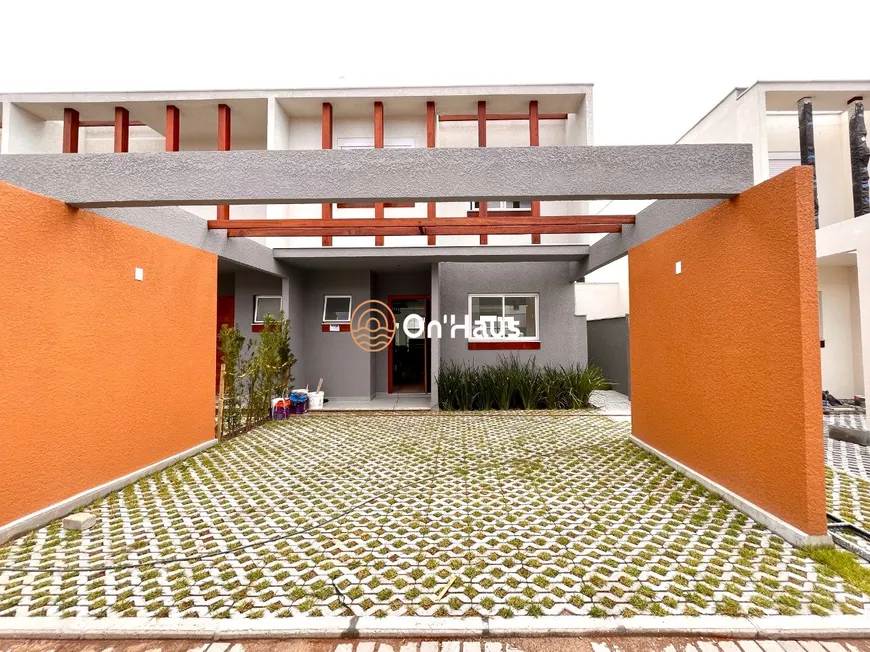 Foto 1 de Casa de Condomínio com 3 Quartos à venda, 102m² em Morro das Pedras, Florianópolis
