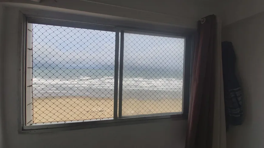 Foto 1 de Apartamento com 1 Quarto à venda, 50m² em Vila Guilhermina, Praia Grande