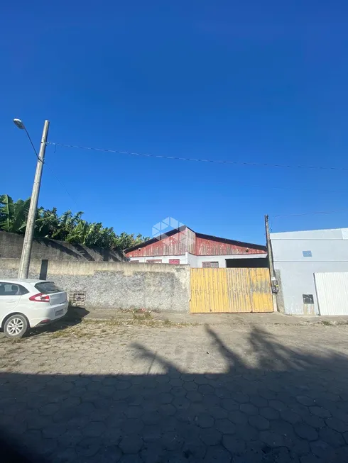 Foto 1 de Lote/Terreno à venda, 449m² em Ipiranga, São José