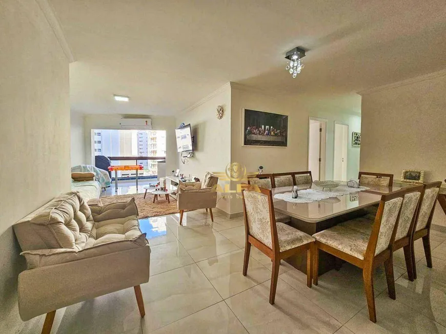 Foto 1 de Apartamento com 4 Quartos à venda, 160m² em Pitangueiras, Guarujá